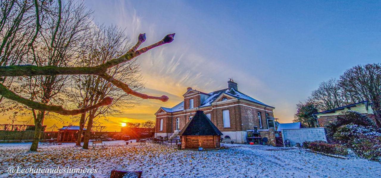 Château des Lumières Gîte et gîte insolite Saint-Blimont Esterno foto